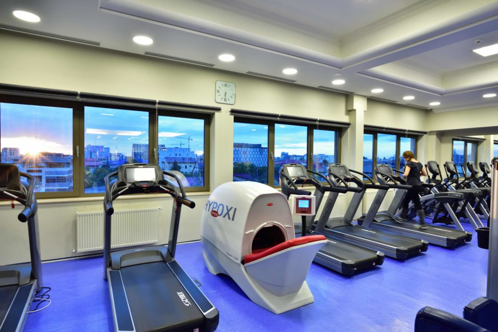 Aviatiei Wellness Banda alergat fitness center BPS 8338 1024x683 1